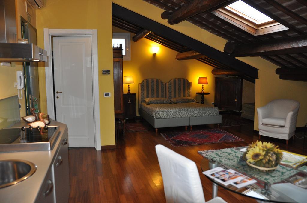 Piazza Nova Guest House Ferrare Chambre photo