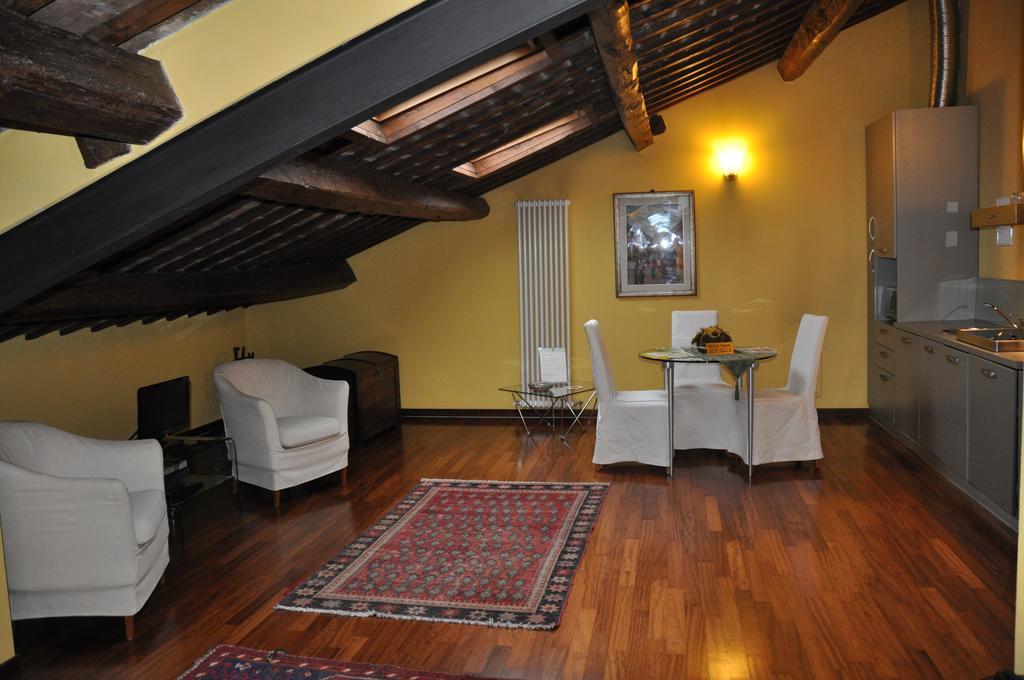 Piazza Nova Guest House Ferrare Chambre photo