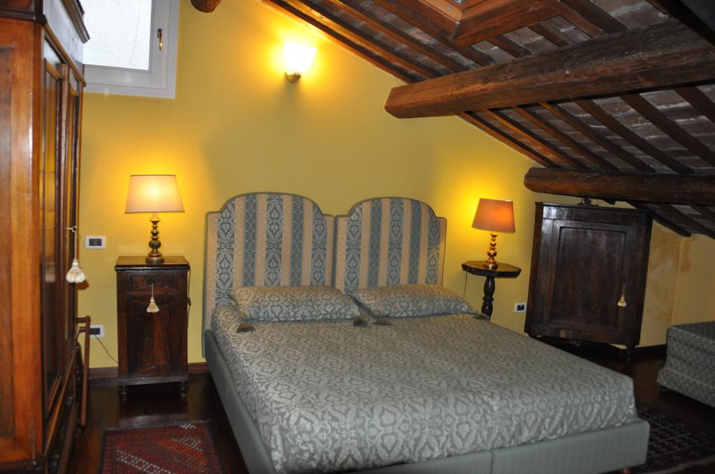 Piazza Nova Guest House Ferrare Chambre photo