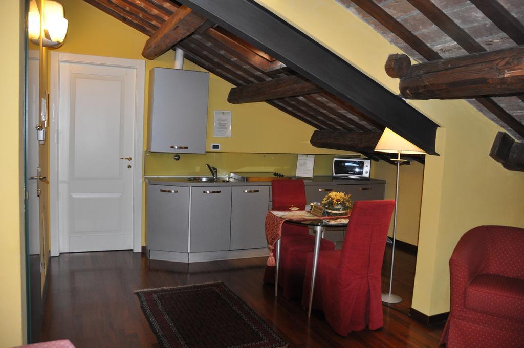 Piazza Nova Guest House Ferrare Chambre photo