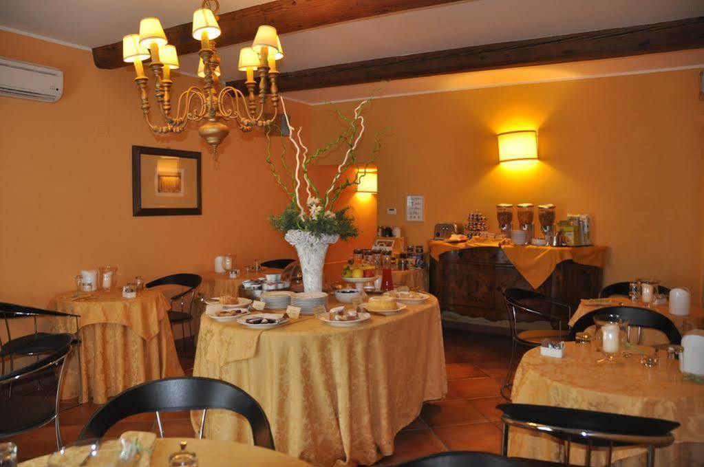 Piazza Nova Guest House Ferrare Extérieur photo