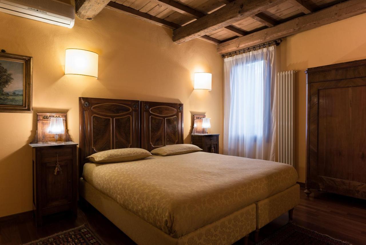Piazza Nova Guest House Ferrare Extérieur photo